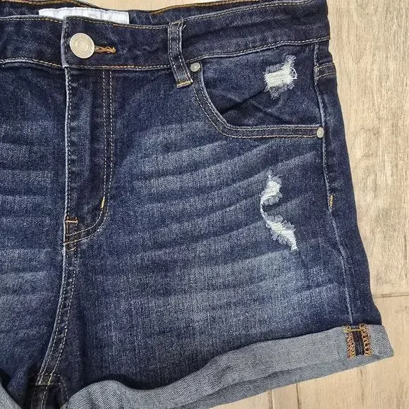 Indigo Rein Womens Distressed Denim Shorts Size 15 Dark Wash Cuffed Travel - Picture 6 of 10